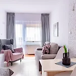 Homestay szállás Blizniak 2 - - Blisko Plazy - Bufet Sniadaniowy W Cenie! Karwia