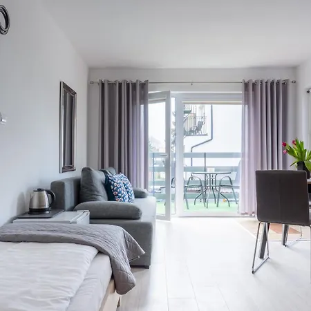 Bliźniak 2 - - Blisko Plaży - Bufet śniadaniowy W Cenie! Kwatera prywatna Karwia