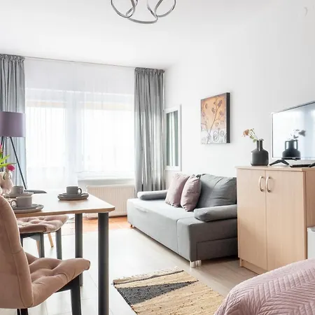 Kwatera prywatna Bliźniak 2 - - Blisko Plaży - Bufet śniadaniowy W Cenie! Karwia