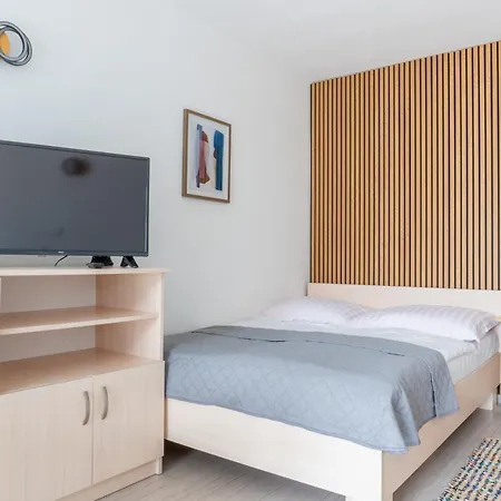 Bliźniak 2 - - Blisko Plaży - Bufet śniadaniowy W Cenie! * Karwia