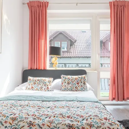 Blizniak 2 - - Blisko Plazy - Bufet Sniadaniowy W Cenie! Habitación en casa particular Karwia