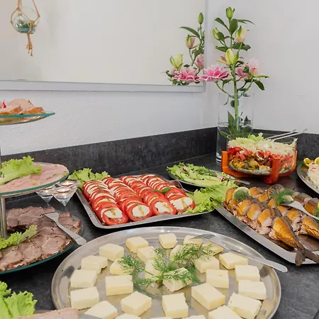 Bliźniak 2 - - Blisko Plaży - Bufet śniadaniowy W Cenie! Kwatera prywatna *